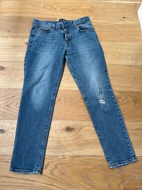 GAP Girlfriend Jeans Dark Wash Distressed Slim Straight Size 28